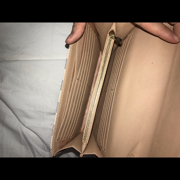 LV chain crossbody - Picture 3 of 4